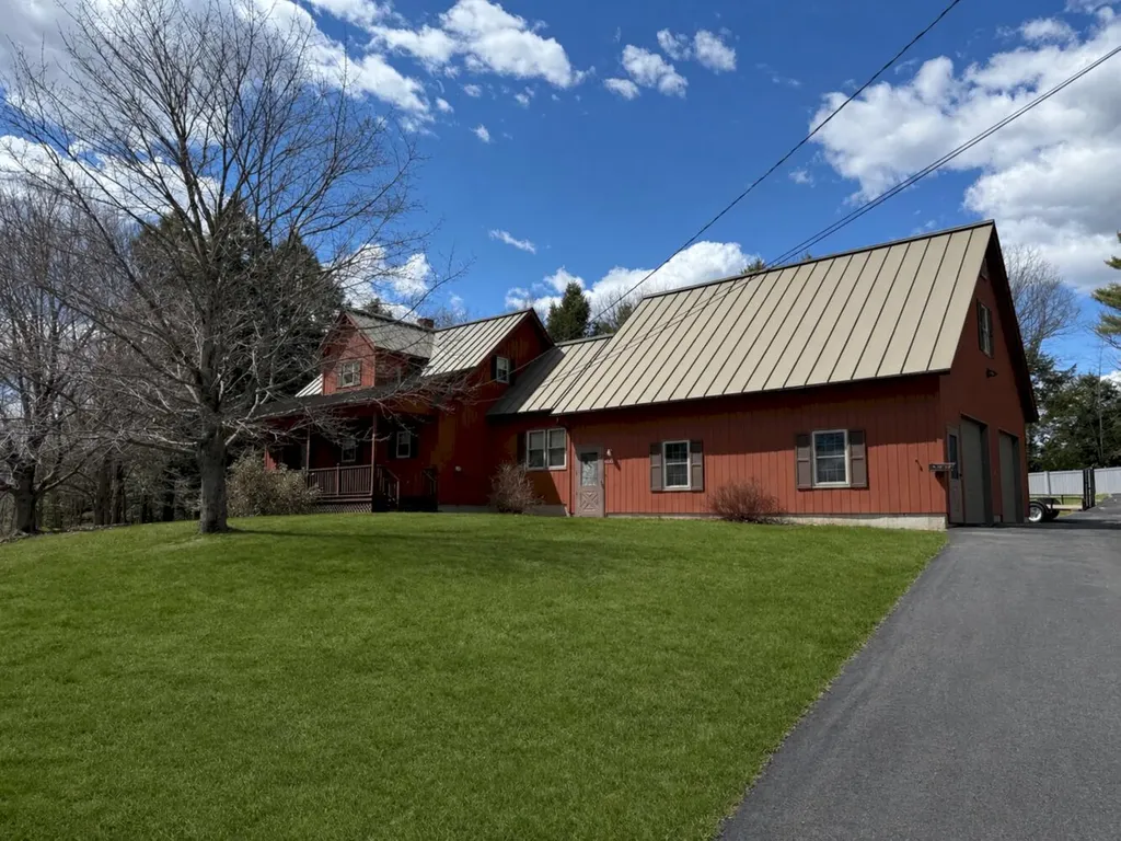 252 Maple Avenue Farmington ME 04938