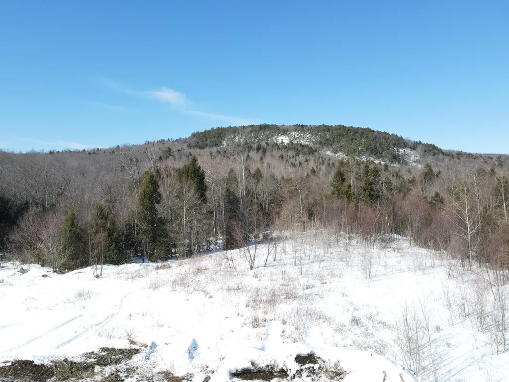 M10 L25-a Cahoon Road Chesterville ME 04938