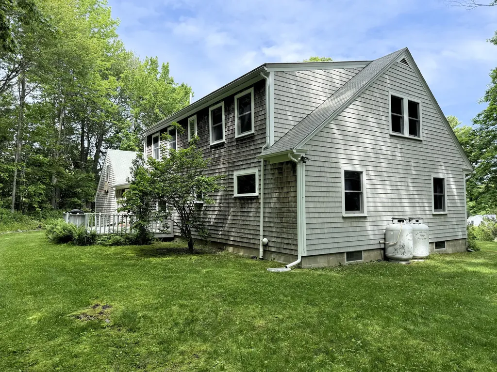 190 Belfast Road Camden ME 04843