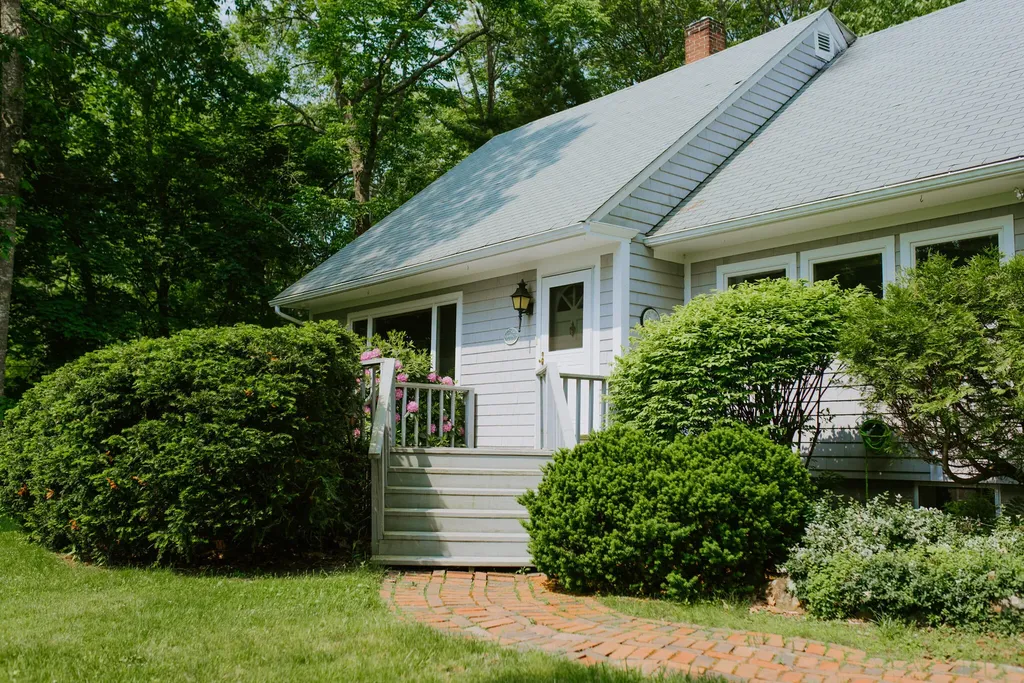 190 Belfast Road Camden ME 04843