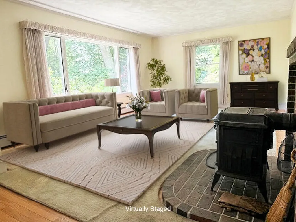 190 Belfast Road Camden ME 04843