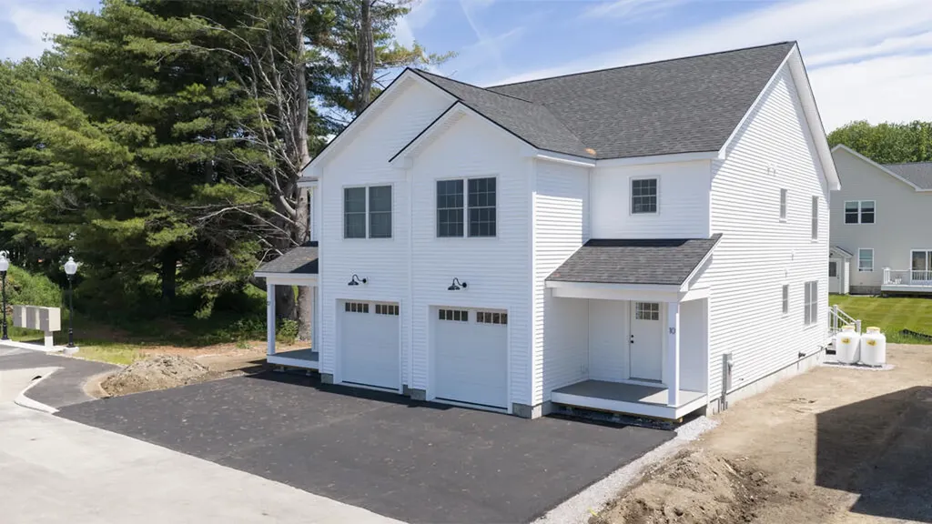 10 Hogan Circle Westbrook ME 04092