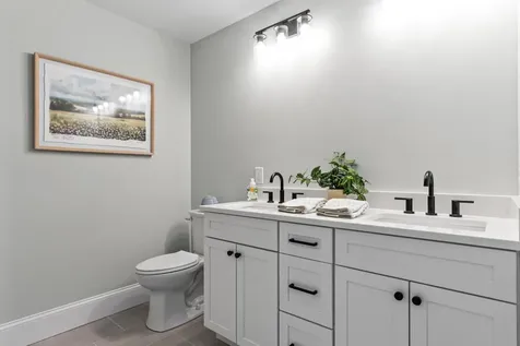 10 Hogan Circle Westbrook ME 04092