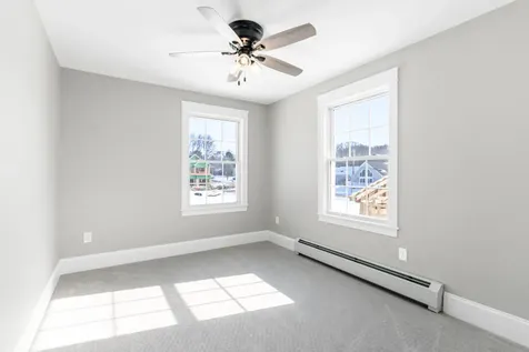 10 Hogan Circle Westbrook ME 04092