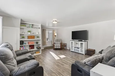 85-87 Taywood Road Auburn ME 04210