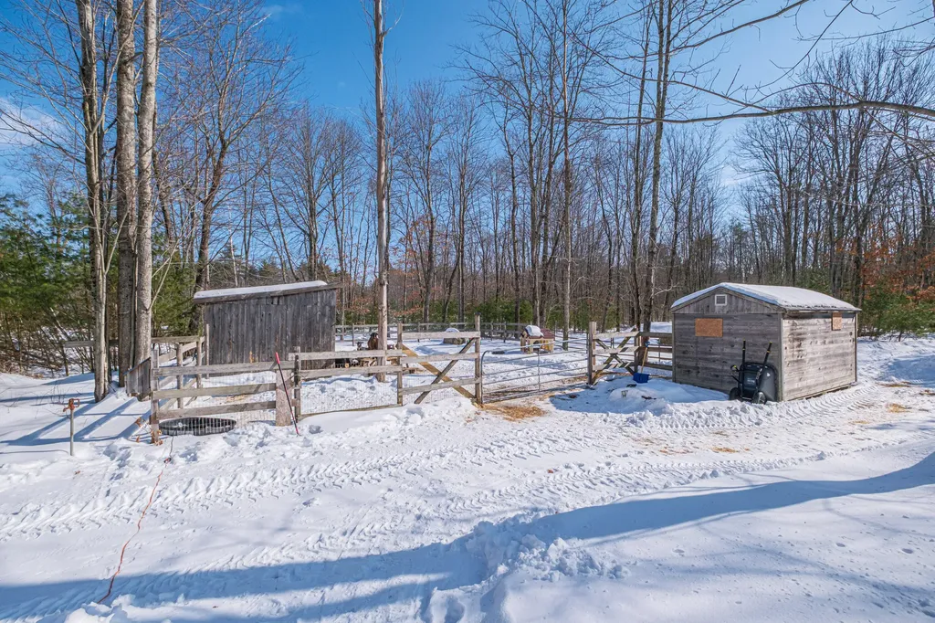 23 Zander Lane Lyman ME 04002