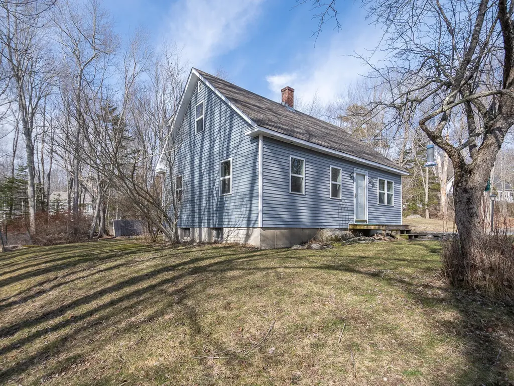 26 Gameston Park Road Ellsworth ME 04605