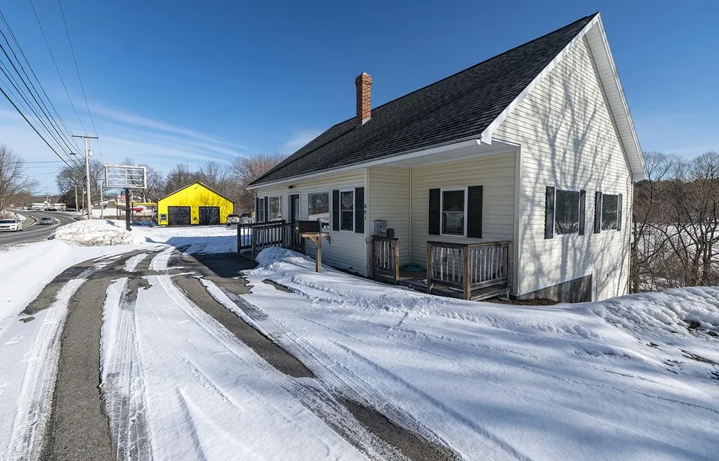501-509 Maine Avenue Farmingdale ME 04344