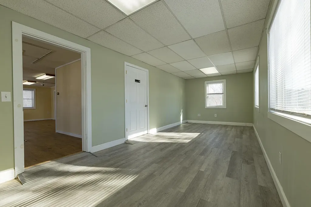 501-509 Maine Avenue Farmingdale ME 04344