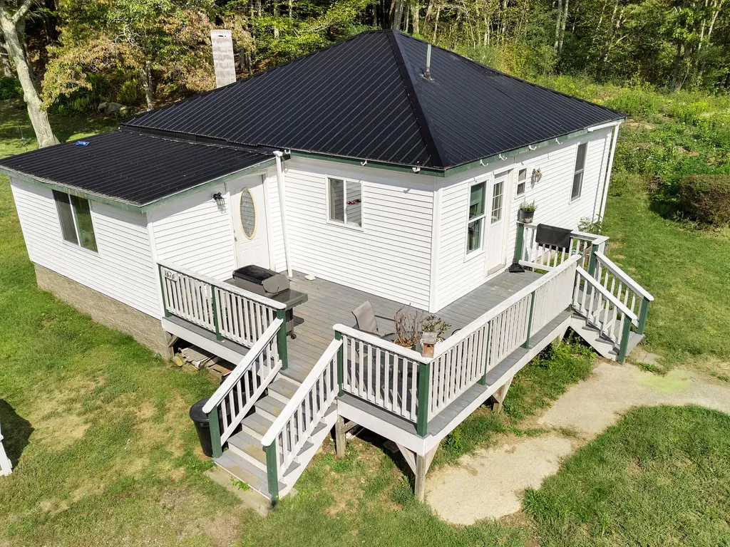 1682 &1676 Main Road Phippsburg ME 04562