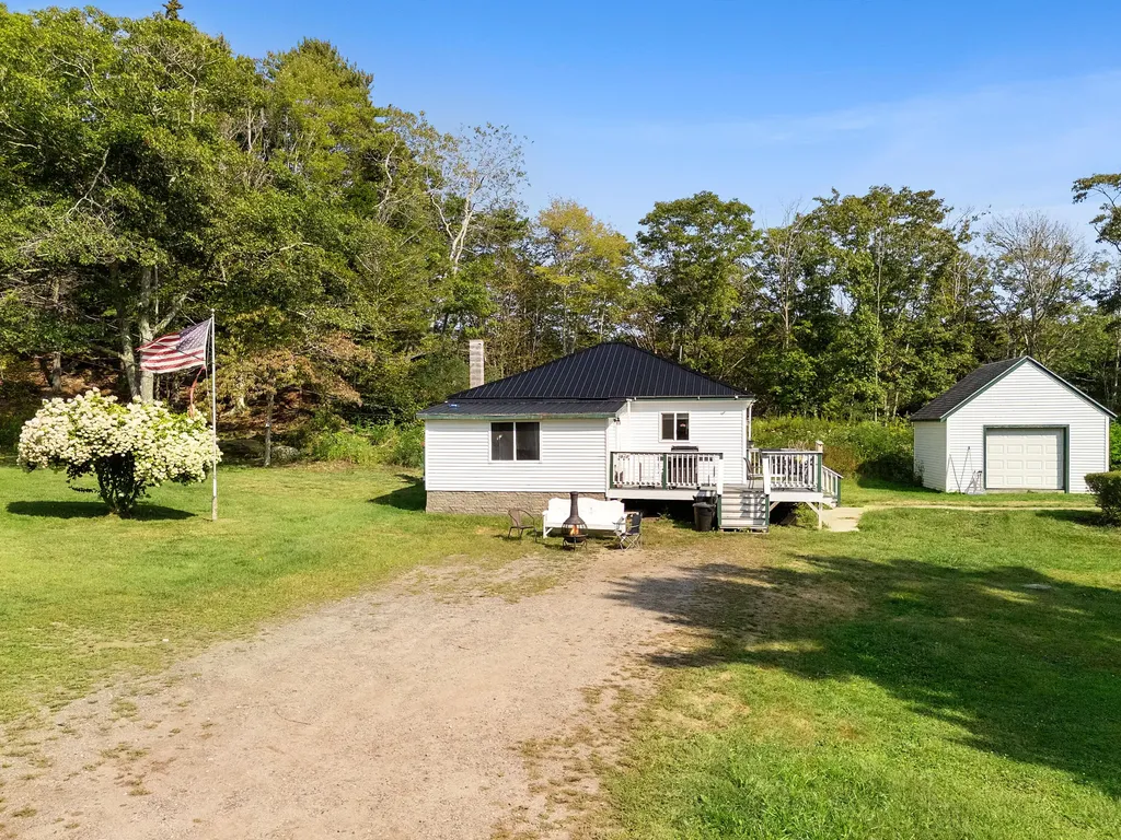 1682 &1676 Main Road Phippsburg ME 04562