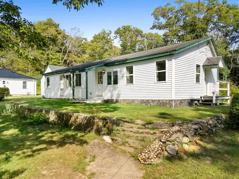 1682 &1676 Main Road Phippsburg ME 04562