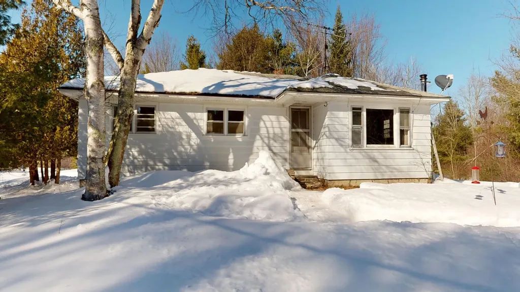 506 Park Street Livermore Falls ME 04254