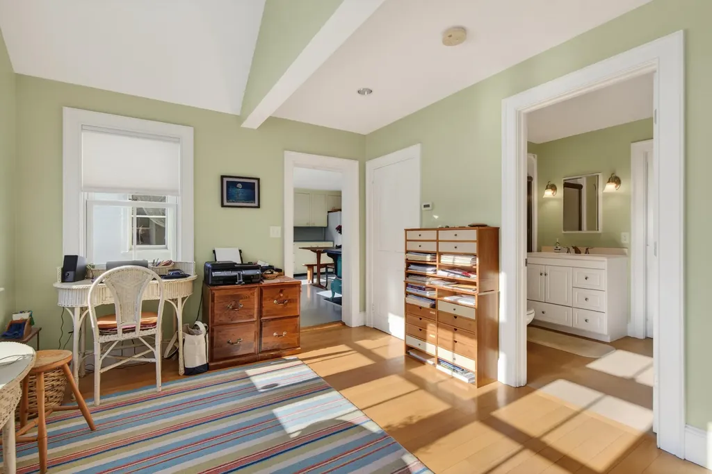 18 Portland Street Yarmouth ME 04096