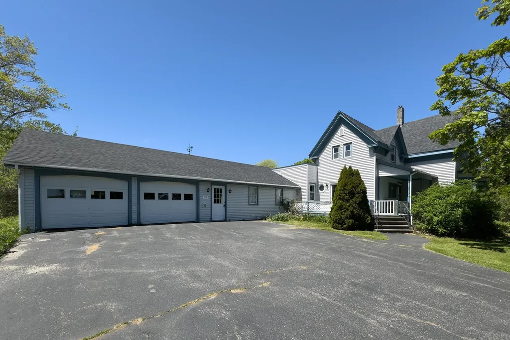 117 Ingraham Drive Owls Head ME 04854