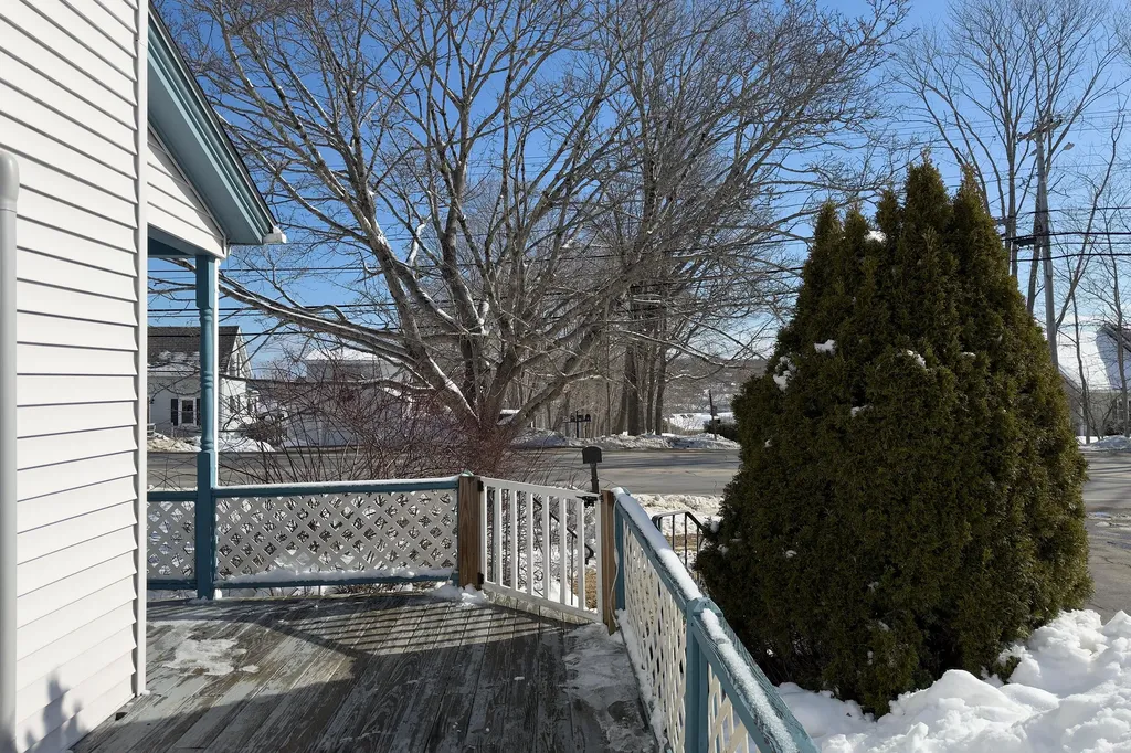 117 Ingraham Drive Owls Head ME 04854