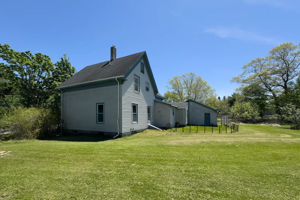 117 Ingraham Drive Owls Head ME 04854