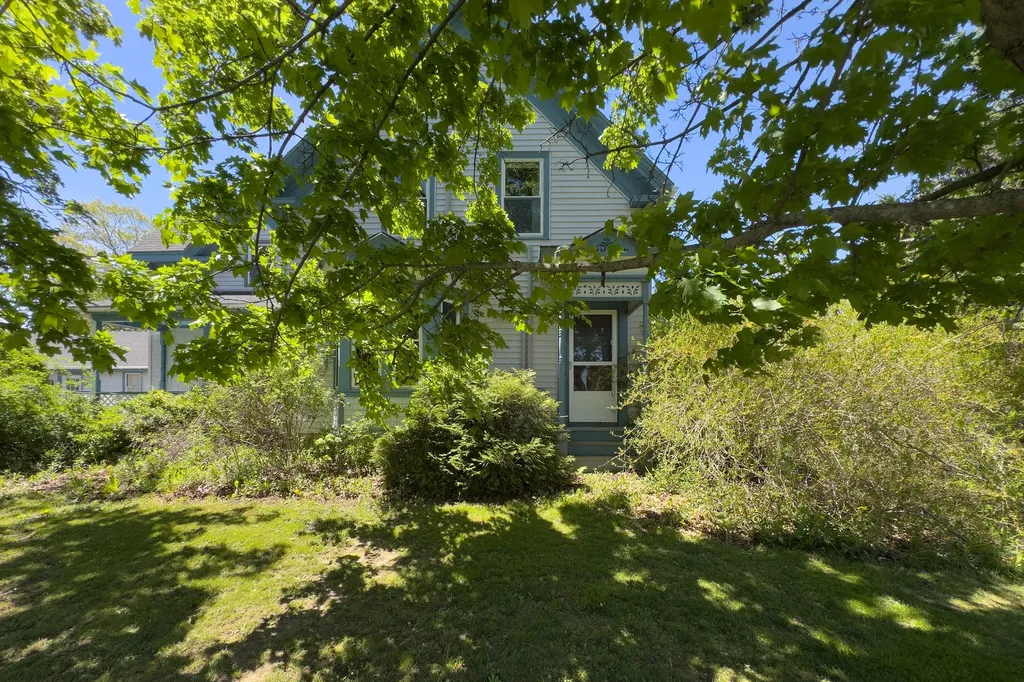 117 Ingraham Drive Owls Head ME 04854