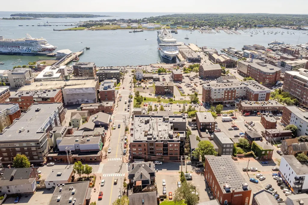 62 India Street Portland ME 04101