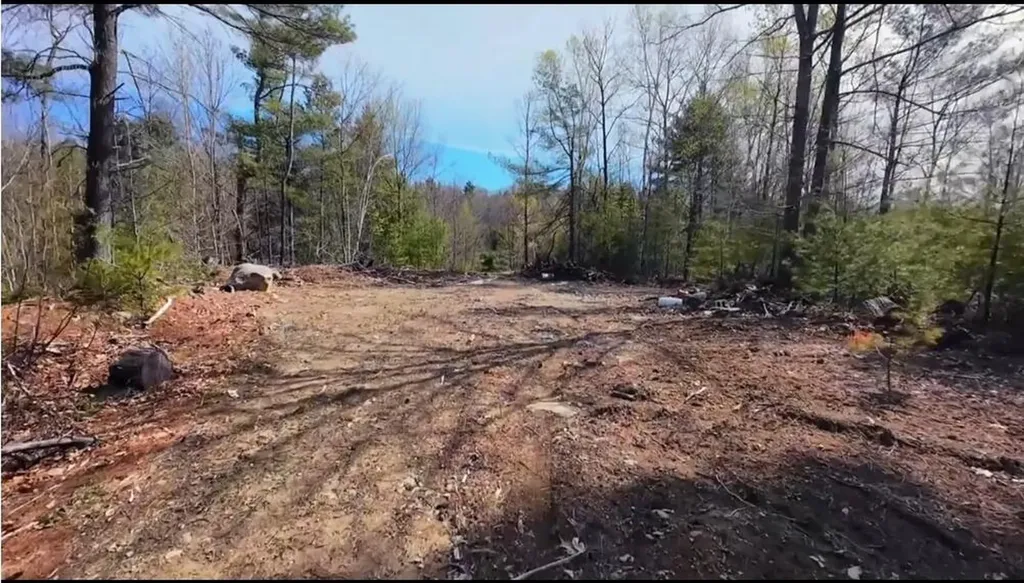 2 Melissa Drive Lewiston ME 04240