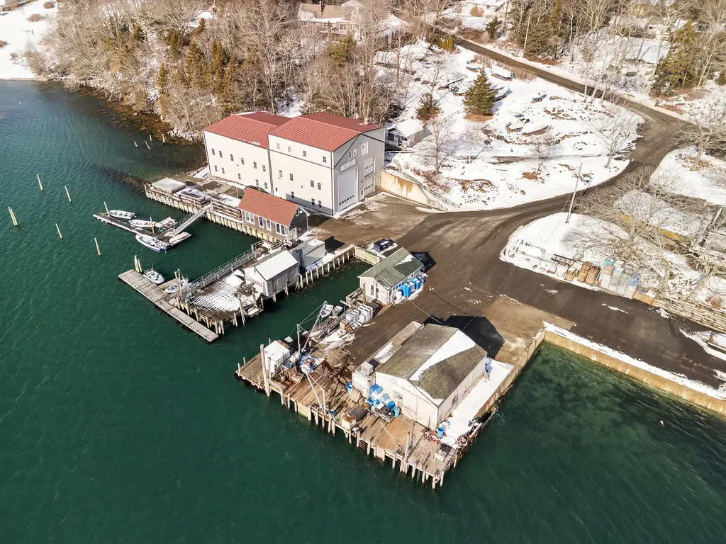 6 Boatyard Road Saint George ME 04860