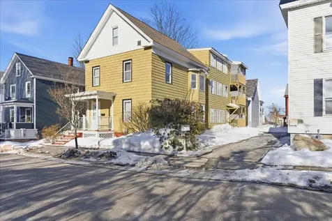 9 Winter Street Auburn ME 04210