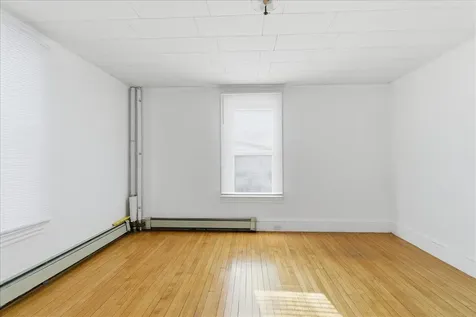 9 Winter Street Auburn ME 04210
