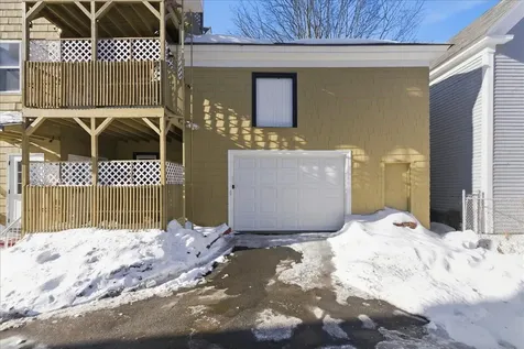 9 Winter Street Auburn ME 04210