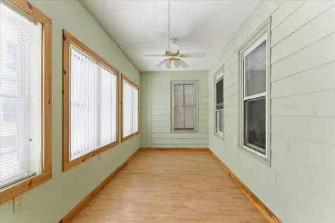9 Winter Street Auburn ME 04210