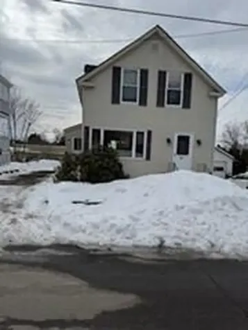 17 1st Street Lewiston ME 04240