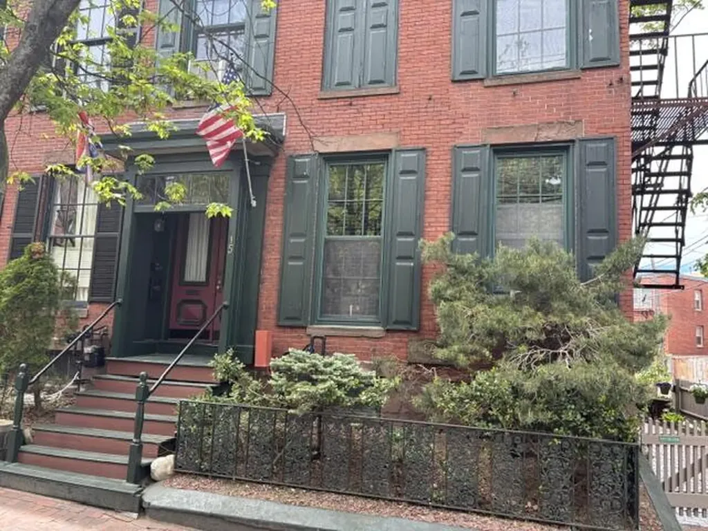 15 Pine Street Portland ME 04102