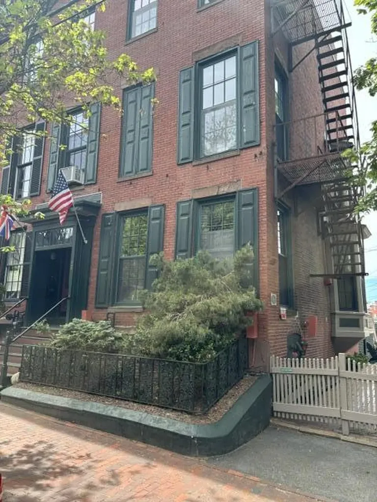 15 Pine Street Portland ME 04102