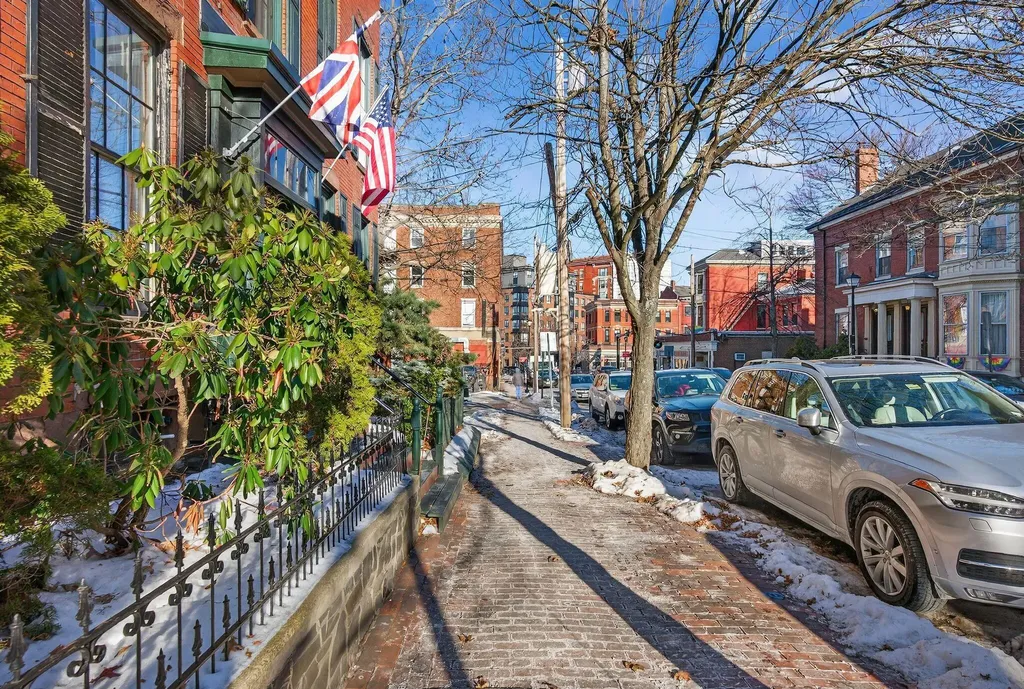 15 Pine Street Portland ME 04102