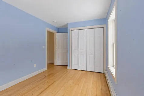 16 Madison Way Camden ME 04843