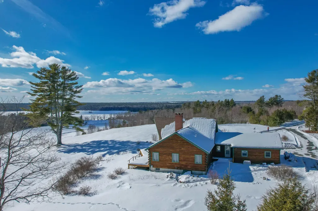 28 Turnbull Way Ellsworth ME 04605