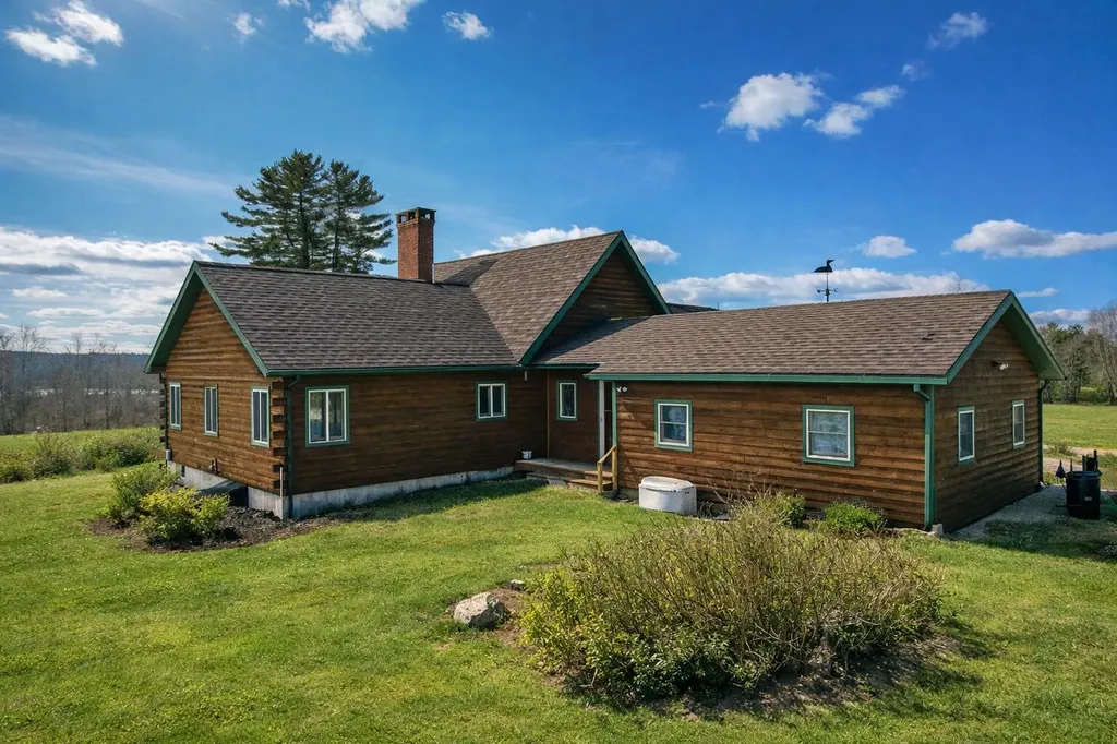 28 Turnbull Way Ellsworth ME 04605