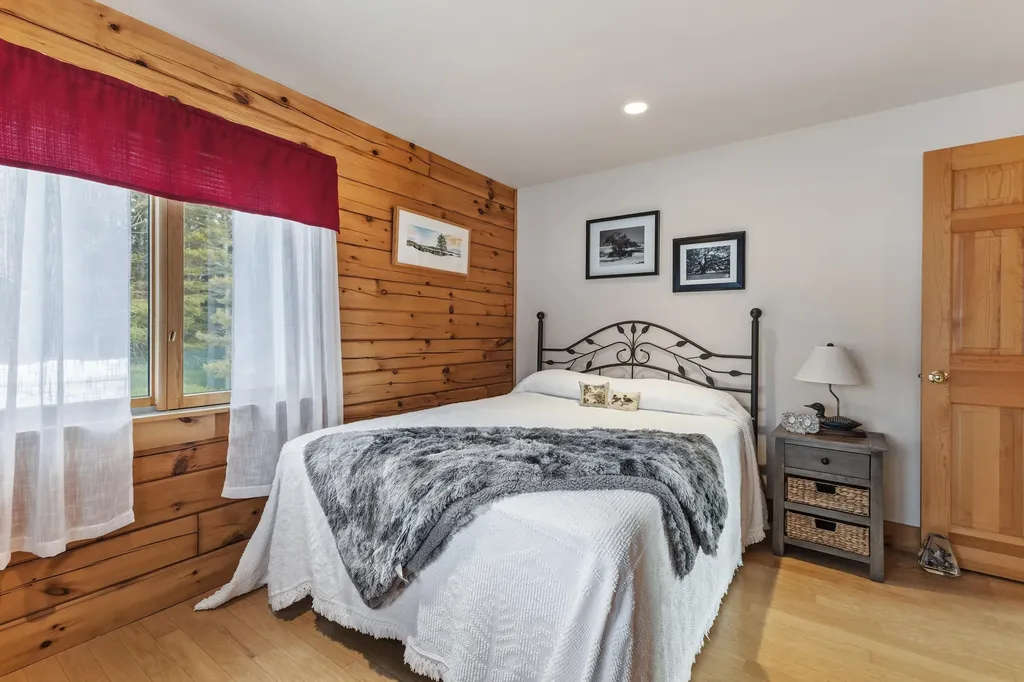 28 Turnbull Way Ellsworth ME 04605