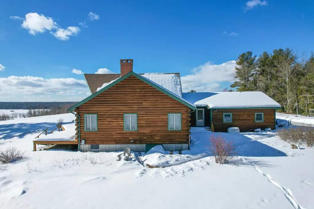 28 Turnbull Way Ellsworth ME 04605
