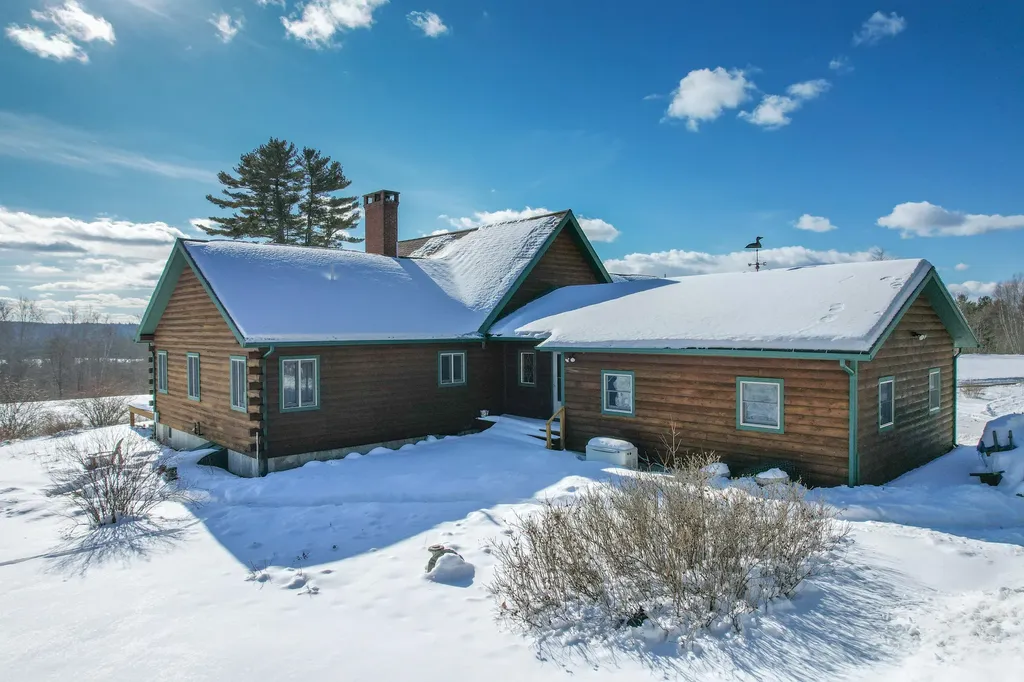 28 Turnbull Way Ellsworth ME 04605
