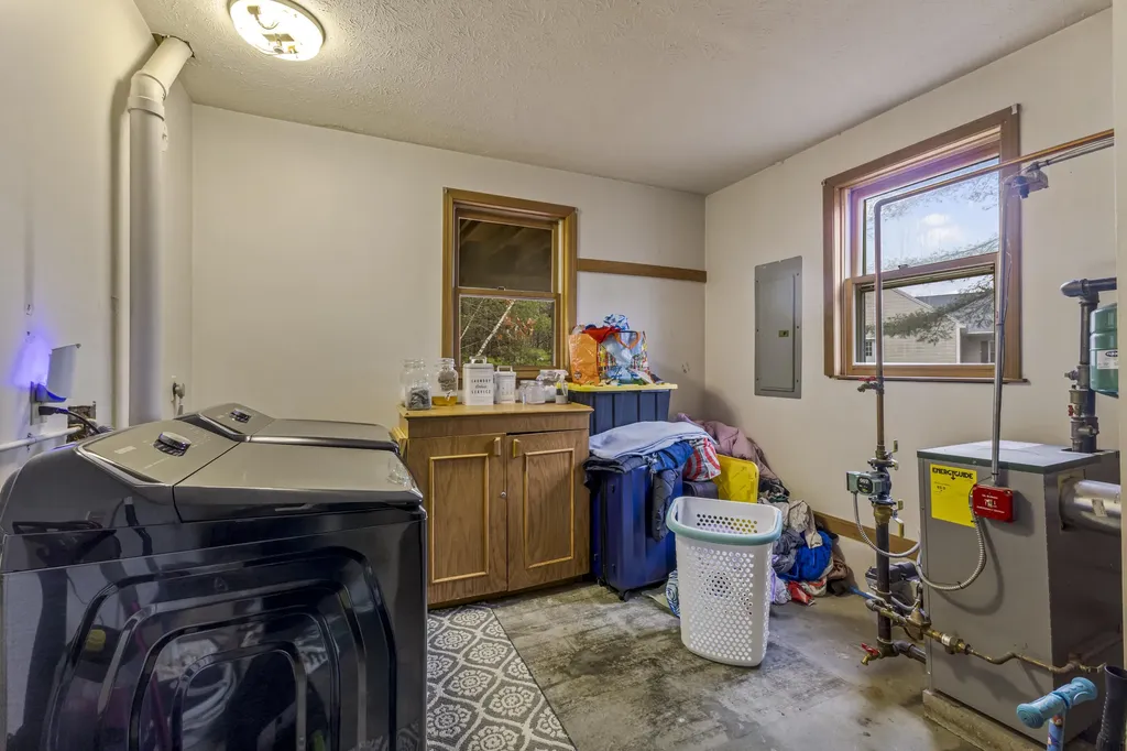 16 Pond View Road Old Orchard Beach ME 04064