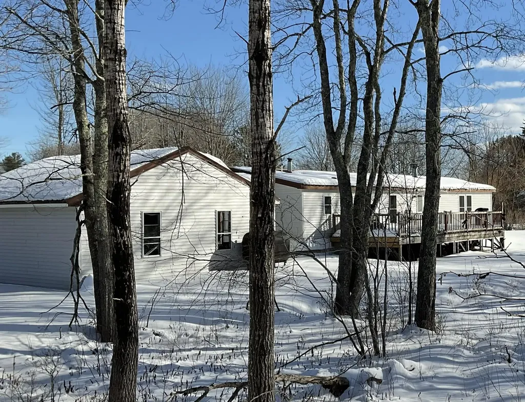 401 Beechwood Street Warren ME 04864