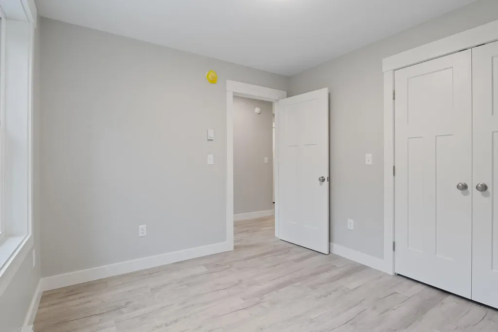 326 Ossipee Trail W Standish ME 04084