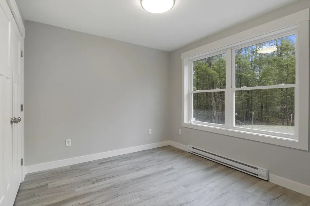 326 Ossipee Trail W Standish ME 04084