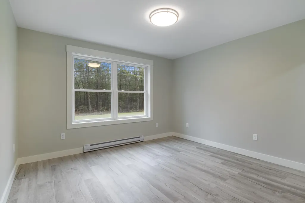326 Ossipee Trail W Standish ME 04084
