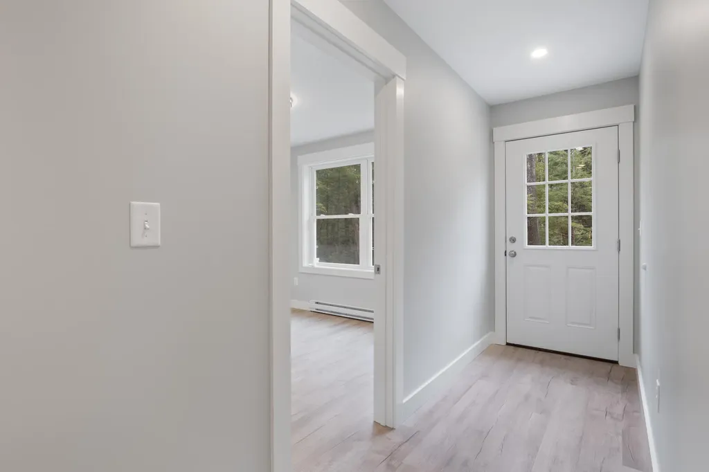 326 Ossipee Trail W Standish ME 04084