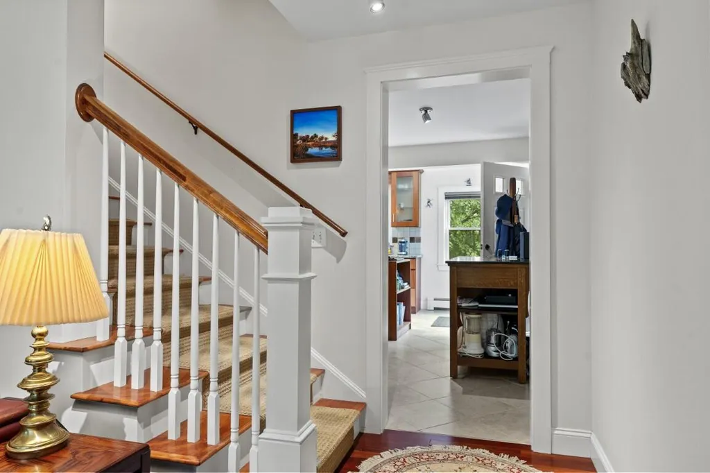5 Hillside Place Boothbay ME 04537