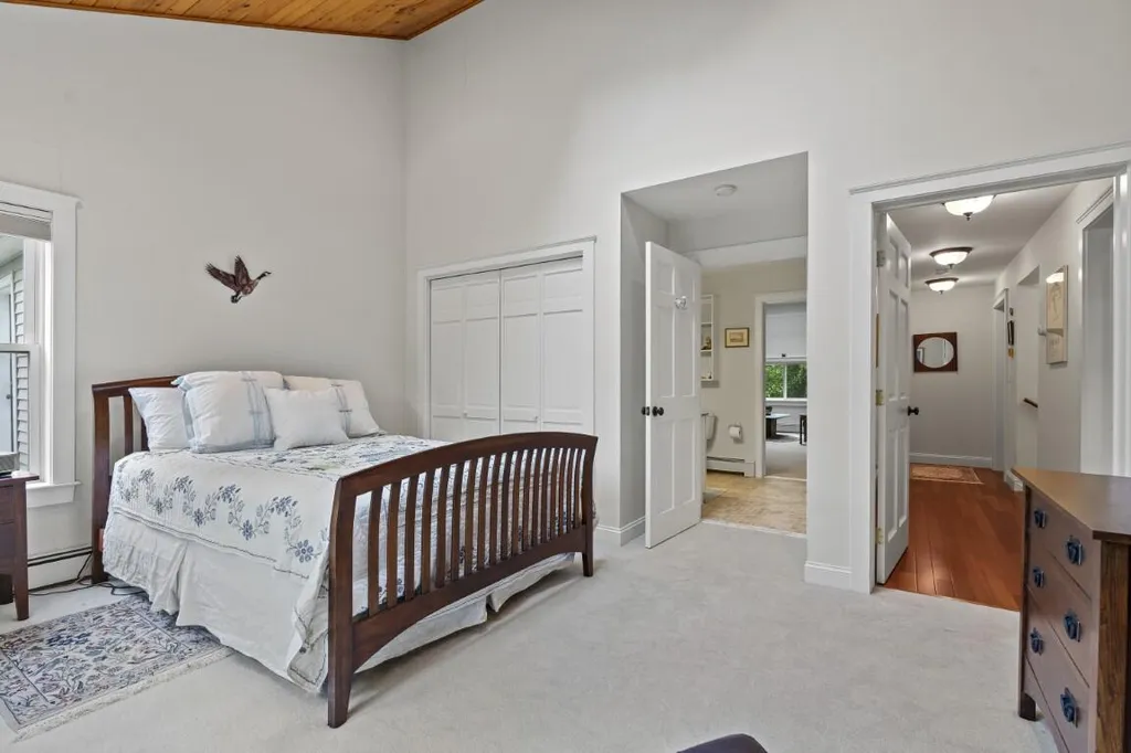 5 Hillside Place Boothbay ME 04537