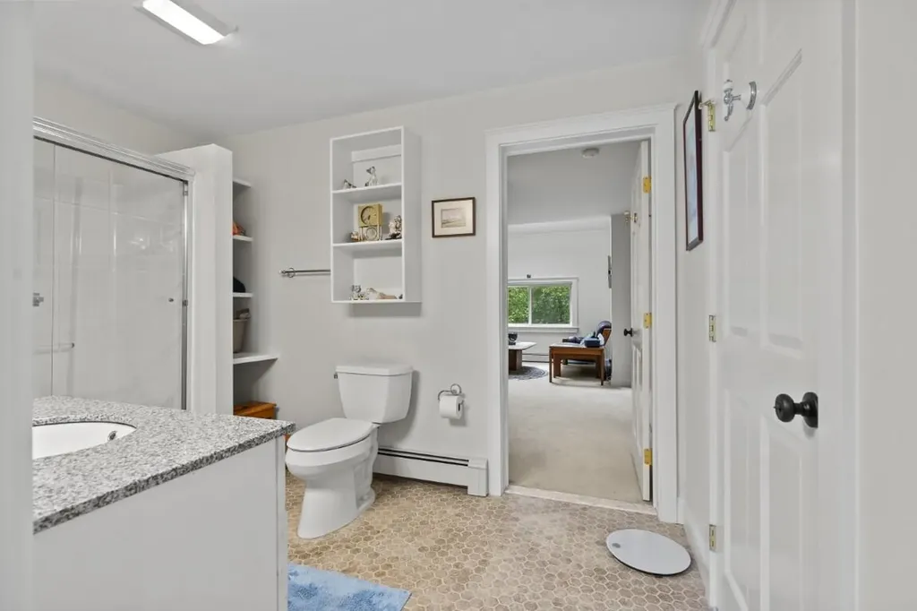 5 Hillside Place Boothbay ME 04537