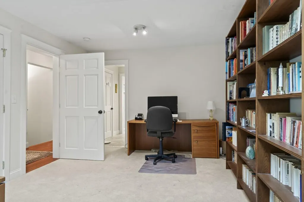 5 Hillside Place Boothbay ME 04537