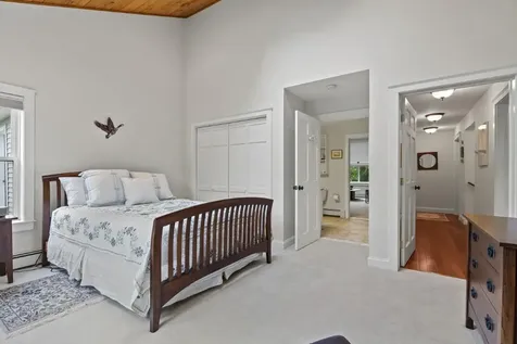 5 Hillside Place Boothbay ME 04537